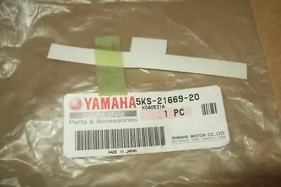 $11.04 • Buy Yamaha Xvs1100  V-star  2000>2009  Genuine Nos Rear Fender Seal - # 5ks-21669-20